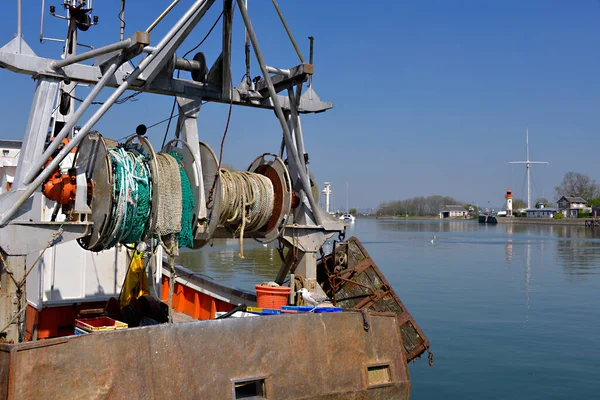 Peschiere Strascico Faro Nel Porto Honfleur Comune Del Dipartimento Del — Foto Stock