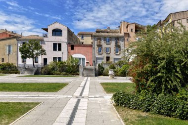 Manosque 'daki bir meydan, Fransa' nın güneydoğusundaki Alpes-de-Haute-Provence bölgesinde yer alan en büyük kasaba ve komün. 