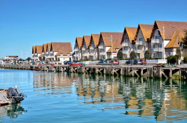 Courseulles sur Mer limanı kanalı Kuzey Fransa 'nın Basse-Normandie bölgesinde Calvados departmanında.