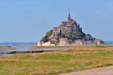 Fransa 'daki ünlü Abbey Mont-Saint-Michel, Aşağı Normandiya Bölgesi ve Manche Bölgesi 