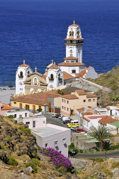 Ciudad y basílica de Candelaria en Tenerife — Foto de Stock