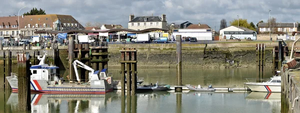 Port rybacki Ouistreham we Francji — Zdjęcie stockowe