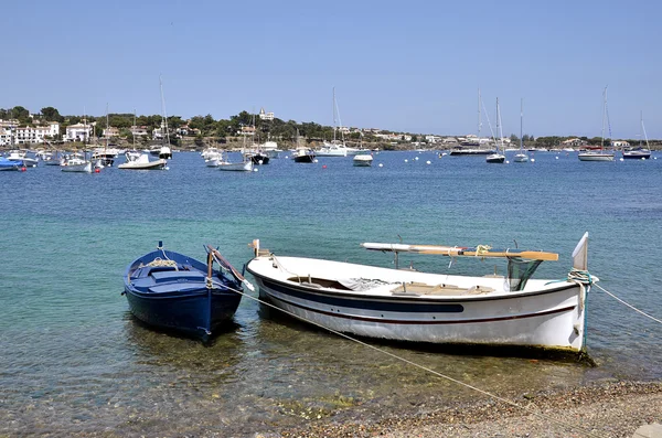 Small boats at Port Cadaqués in Spain — Stock Photo, Image