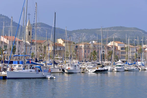 Puerto de Sanary-sur-Mer en Francia — Foto de Stock