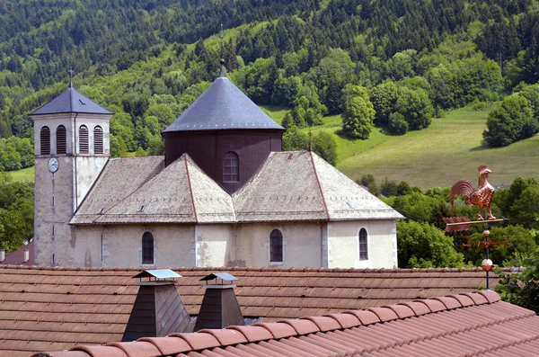 Kirche von bernex in den französischen Alpen — Stockfoto