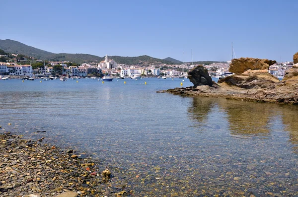 Línea costera de Cadaqués en España — Foto de Stock