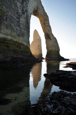 Ünlü Etretat iğne Fransa'da çekti.