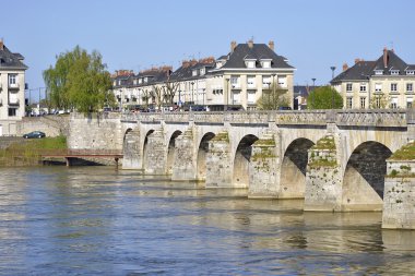 Cessart Köprüsü'nde Saumur Fransa