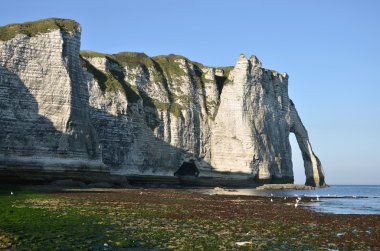 etretat Fransa'nın ünlü uçurumlar