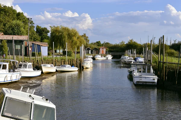 Hamn i biganos i Frankrike — Stockfoto