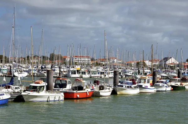 Hamnen i saint-gilles-croix-de-vie i Frankrike — Stockfoto