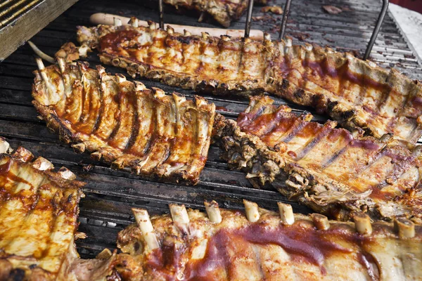 Carne asada a la parrilla —  Fotos de Stock