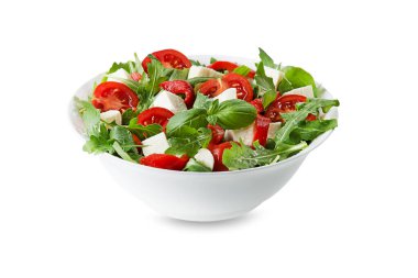 Roket, mozzarella peyniri, kiraz domatesli ve fesleğenli Caprese Salatası beyaz arka planda 30-30 resim serisi