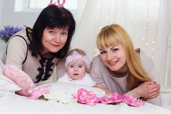 Family: grandmother, mother and daughter — Stock Photo, Image