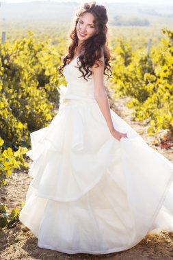 Bir bağ içinde gelin sonbahar