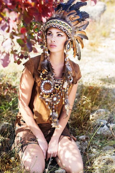 Portrait of a young lady in the Indian roach