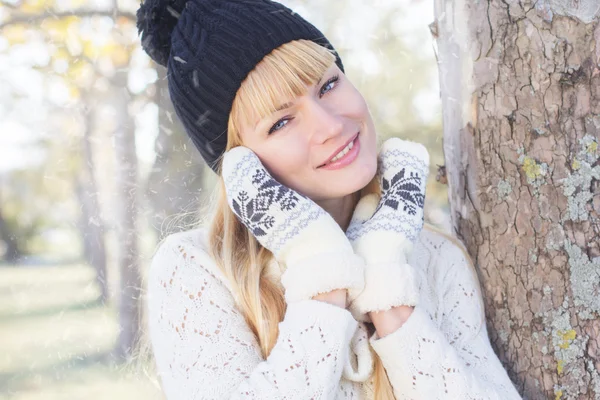 Attractive blonde girl with wearing warm clothes — Stock Photo, Image