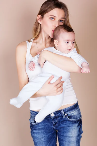 Happy young mother with her little son — Stock Photo, Image