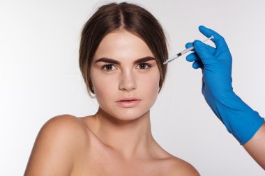 Kadının yüz için kozmetik antiwrinkle enjeksiyon