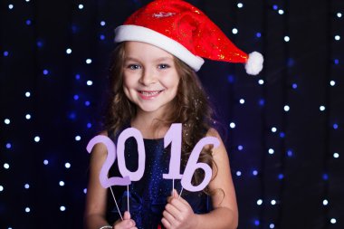 Noel Baba yeni yıl tarihi 2016 kızla gülümseyen