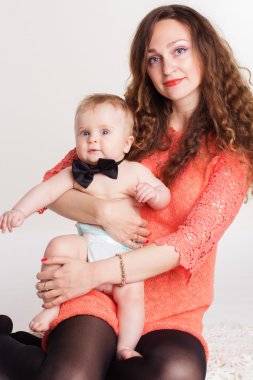 Anne ile küçük oğlu Studio