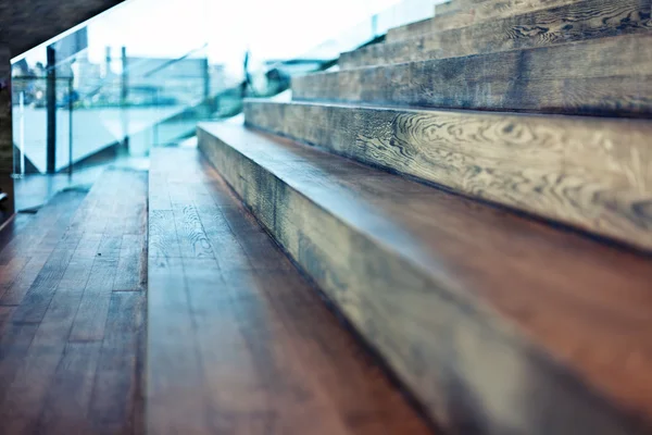 Ancien escalier en bois — Photo