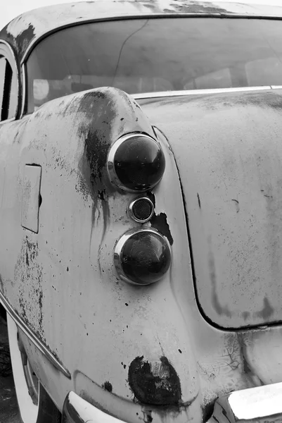 버려진된 스크랩 자동차 — 스톡 사진