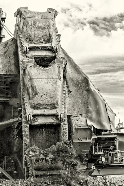 Excavadora de carbón marrón de cubo ancho — Foto de Stock