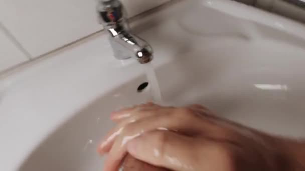 Απλό Πλύσιμο Στο Χέρι Γυρίστηκε — Αρχείο Βίντεο