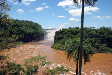 İguasu Arjantinli taraftan