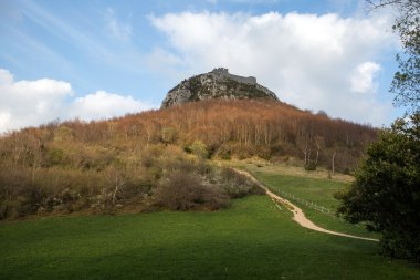 Fransızca Pyrenees kalede Montsegur 