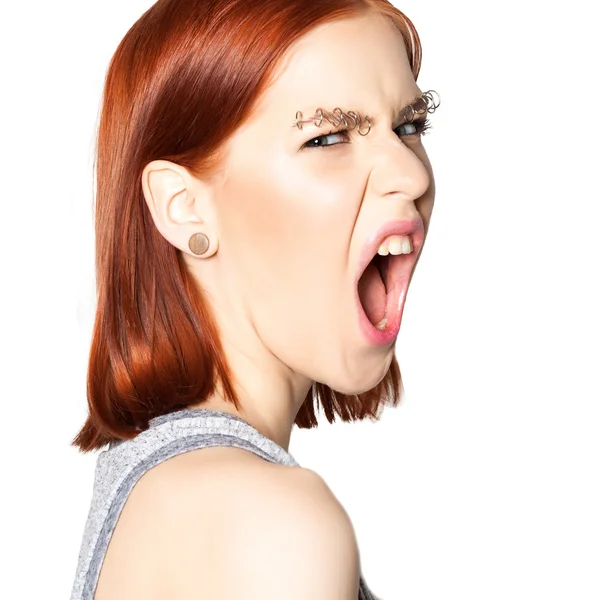 Kızıl saçlı kadın