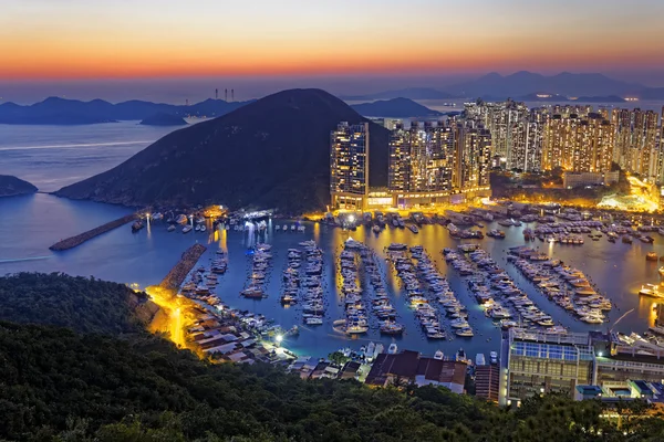 Hong Kong aberdeen área al atardecer — Foto de Stock