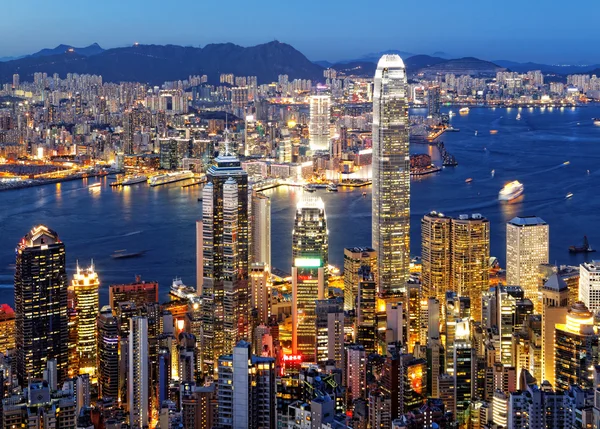 Hong kong skyline à noite — Fotografia de Stock