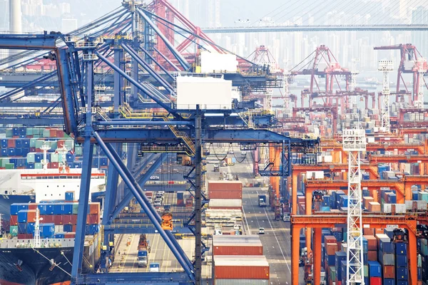 Container im Handelshafen von Hongkong — Stockfoto