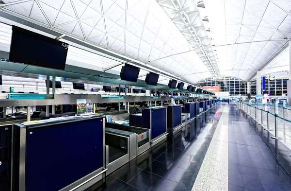 Luchthaven check-in balie — Stockfoto