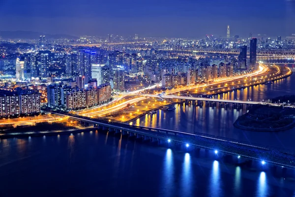 Seúl por la noche en Corea del Sur — Foto de Stock