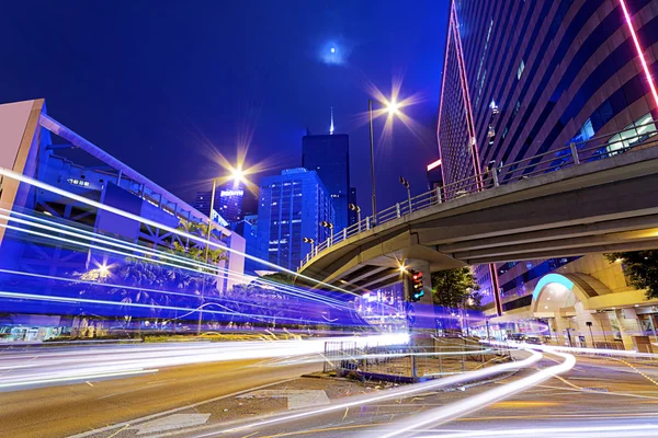 Traffico notturno occupato — Foto Stock