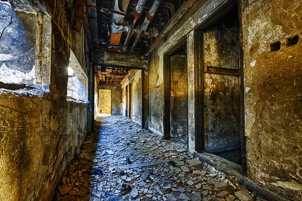 Ruins of damaged factory — Stock Photo, Image