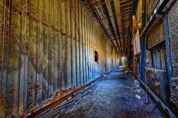 Old abandoned ruined factory — Stock Photo, Image