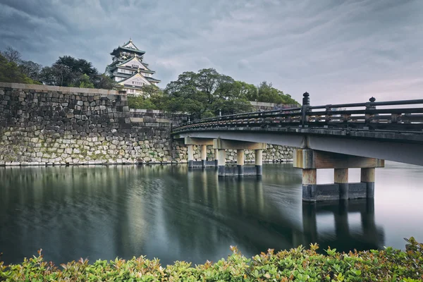 Osaka Castle i solnedgången — Stockfoto