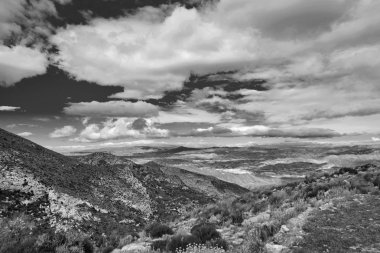 La Carrasca Sorbas siyah ve beyaz olarak doğru görünümünden