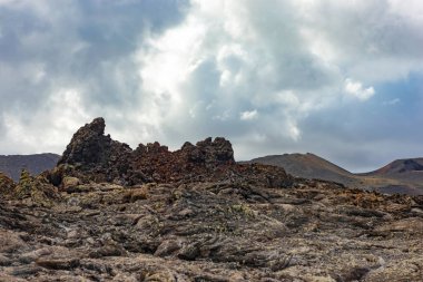 İspanya, Kanarya Adaları 'ndaki Lanzarote Volkanı' ndan Lav Kayası