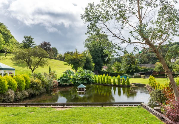 Garden at Cockington Village — Stock Photo, Image