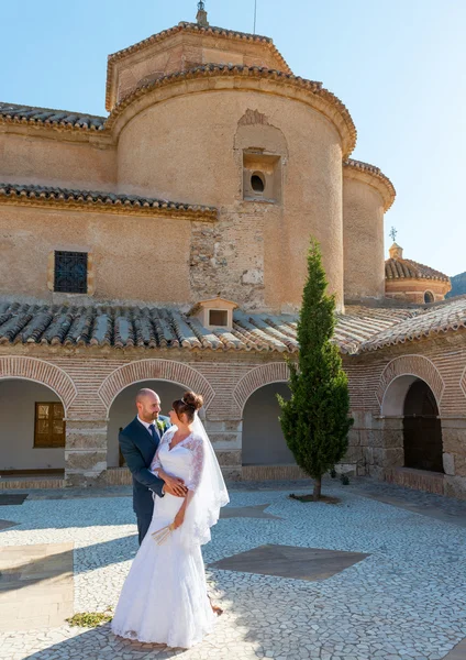 Bride and Groom — Stock Photo, Image