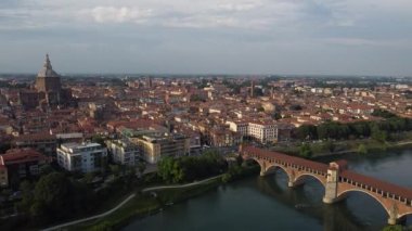 Pavia, İtalya 'nın klasik manzarası