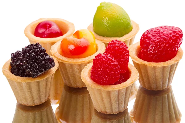 Frukt gelatin siffror och tartlets — Stockfoto