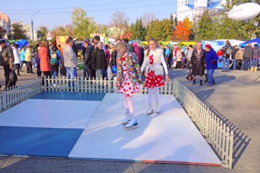 Artistik Patinaj yapay çim