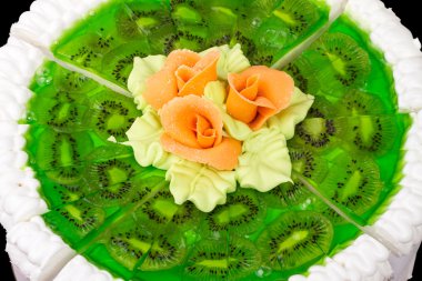 Kivi güllerinin pastayla bölümü yakın çekim