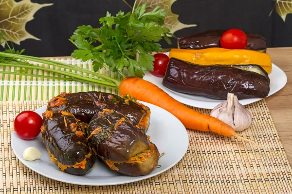 Fyllda aubergine grönsaker — Stockfoto